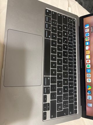 MacBook Air 13” 2020 Chip M2 8 Core. Finales 2020.
