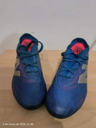 Botas de fútbol New Balance Tekela V5