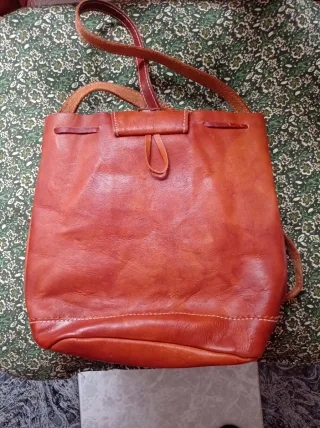 Bolso de cuero marrón