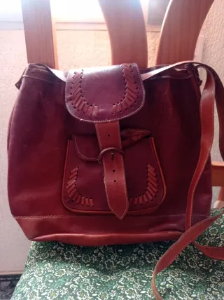 Bolso de cuero marrón