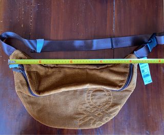 Bolso riñonera Benetton, nuevo, a estrenar