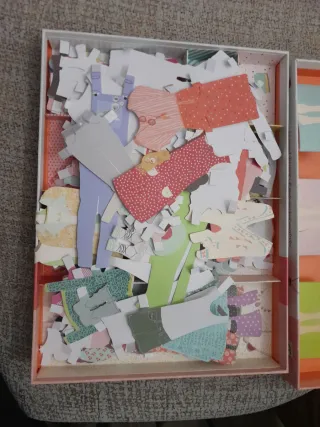 Djeco Le grand dressing paper doll