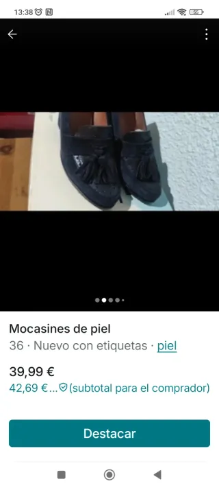 Zapatos de tacón azul y negro