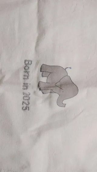 Cojín infantil Zara Home elefante Born in 2025