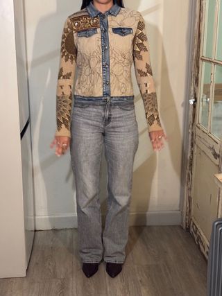 Cazadora tejana beige y azul