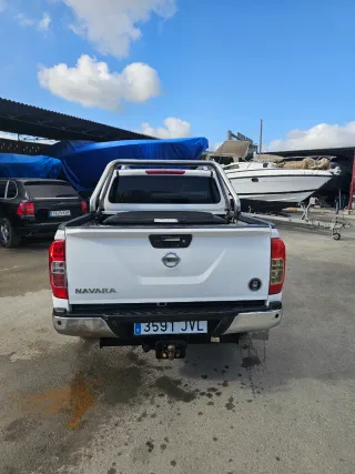 Nissan np300 navara
