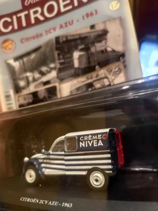 Citroën 2CV AZU 1963 - Escala 1/43