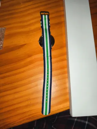 Reloj Aeronáutica y Astronáutica sin usar