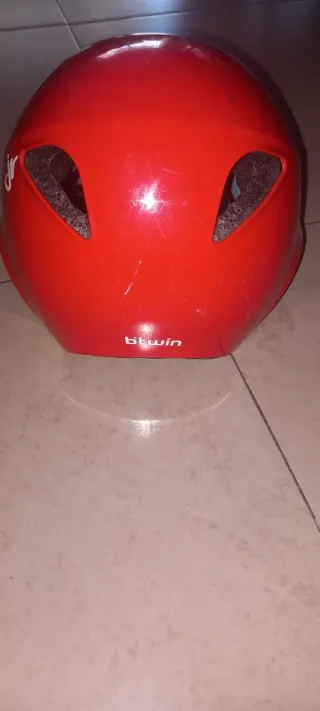 Casco infantil rojo UNSCARjr