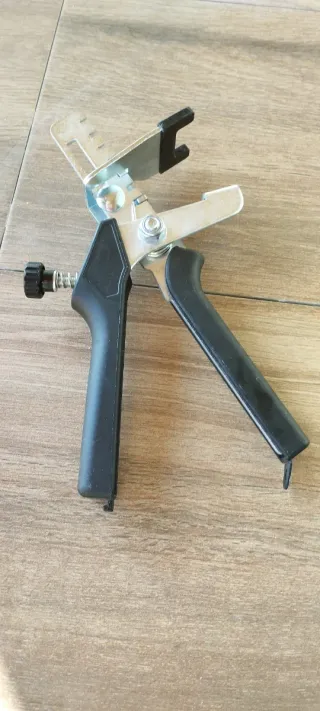 Alicates Nivelación Azulejos