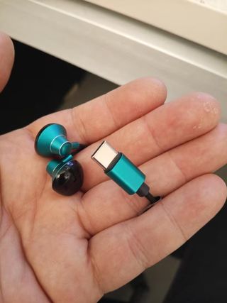 Fones de ouvido USB-C