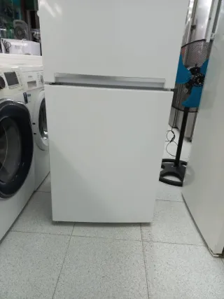 ◇Nevera Beko 185.centímetros◇