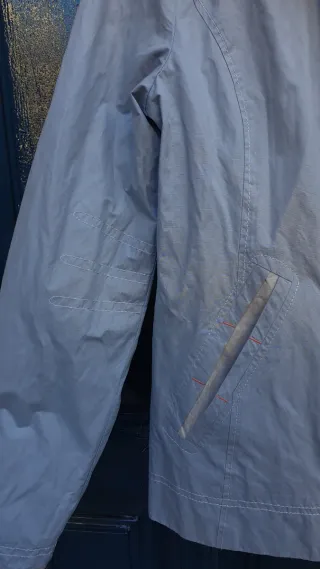 Chaqueta cortavientos azul mujer, de gama premium