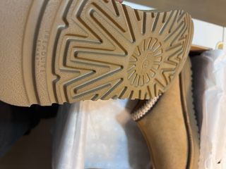 UGG Tasman Talla 44/45 Unisex, son talla 45.