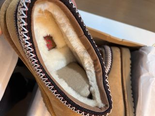 UGG Tasman Talla 44/45 Unisex, son talla 45.