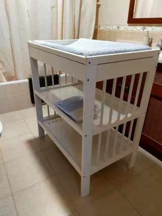 Cambiador IKEA blanco