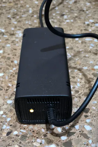 Xbox 360 Slim + Fuente Original (Error 0023)