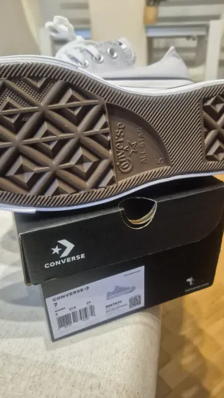 Converse grises talla 37.5