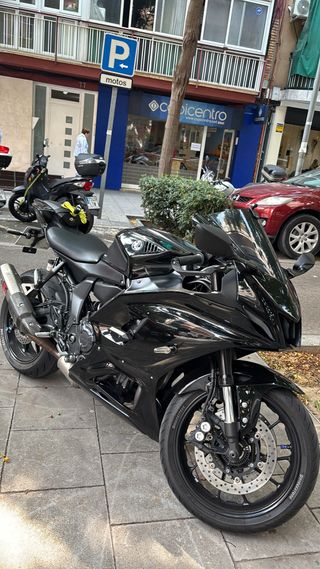 Yamaha R7 2023