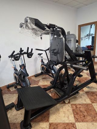 Máquina de gimnasio multiestación