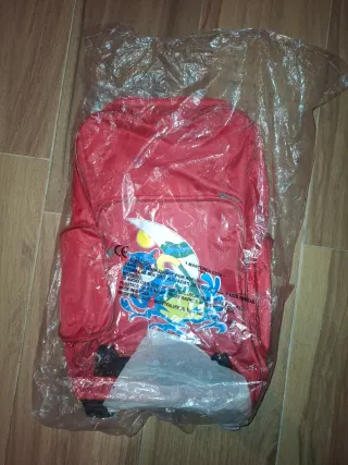 Mochila Roja Infantil con Dibujo. Nueva a estrenar