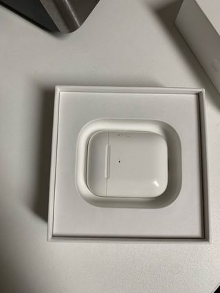 Cargador de AirPods de Apple Funcional