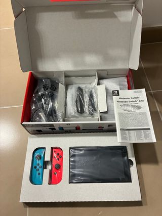 Nintendo Switch Azul/Rojo Neón
