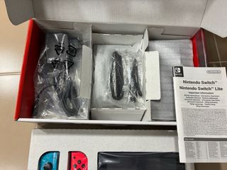 Nintendo Switch Azul/Rojo Neón