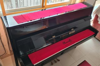 Piano Eterna ER-C10 (Yamaha)