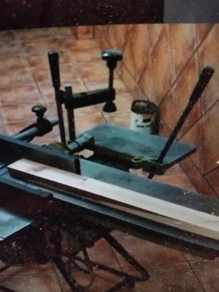 Máquina escuadradora para madera