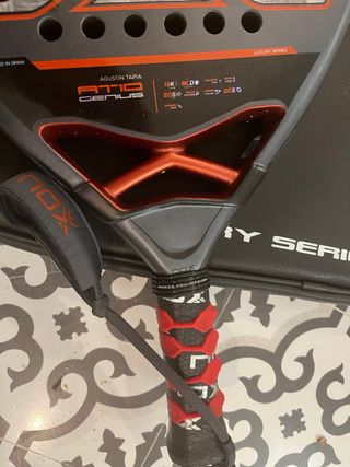 Pala Padel Nox AT10 18K Agustín Tapia