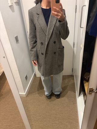 Abrigo Zara pata de gallo negro y beige