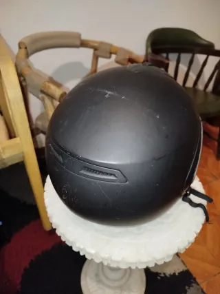 Casco de moto negro