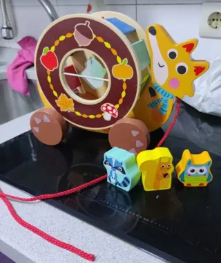 Zorro arrastrable de madera con encajables