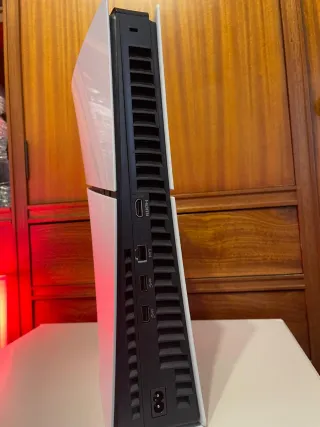 PlayStation 5 Slim Digital Blanca