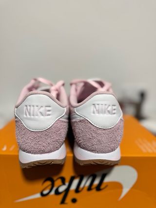 Nike Cortez Rosa y Blanco unisex