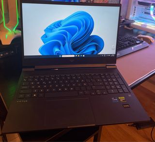HP Victus 16” - RTX 4060 10GB - 16GB RAM - 1TB M.2