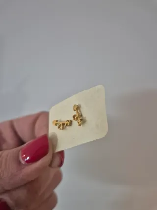 Pendientes flecha con corazón oro