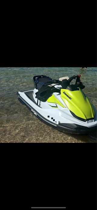 Kawasaki 160STX año 2022.