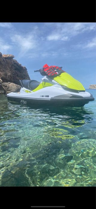 Kawasaki 160STX año 2022.