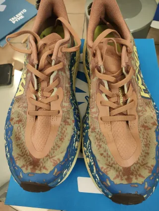 Zapatillas Trail Hoka Speedgoat 6 Talla 42,5