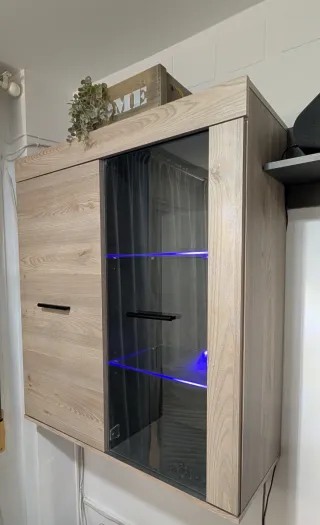 Mueble Vitrina Colgante de Salón con Luz LED