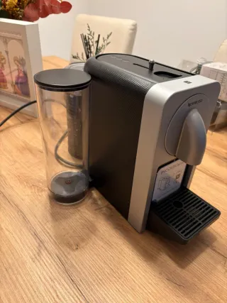 Cafetera Nespresso Prodigio & Milk