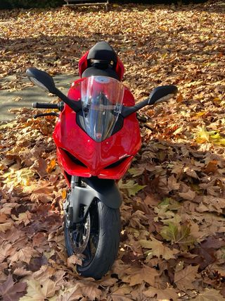 Ducati Panigale V2 Roja