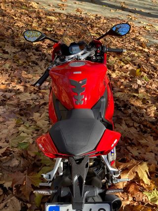 Ducati Panigale V2 Roja