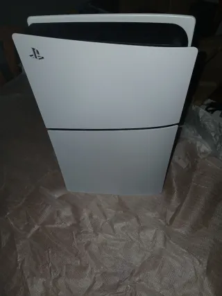 PlayStation 5 Digital + Lector de discos