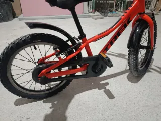 Bicicleta Trek Precaliber 16 naranja vibrante