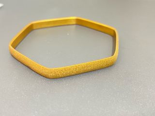 Pulsera dorada con circonitas