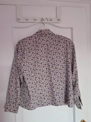 Blusa floreada vintage Mujer