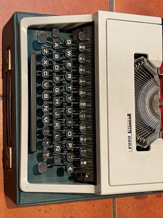 Máquina de escribir portátil con maletín